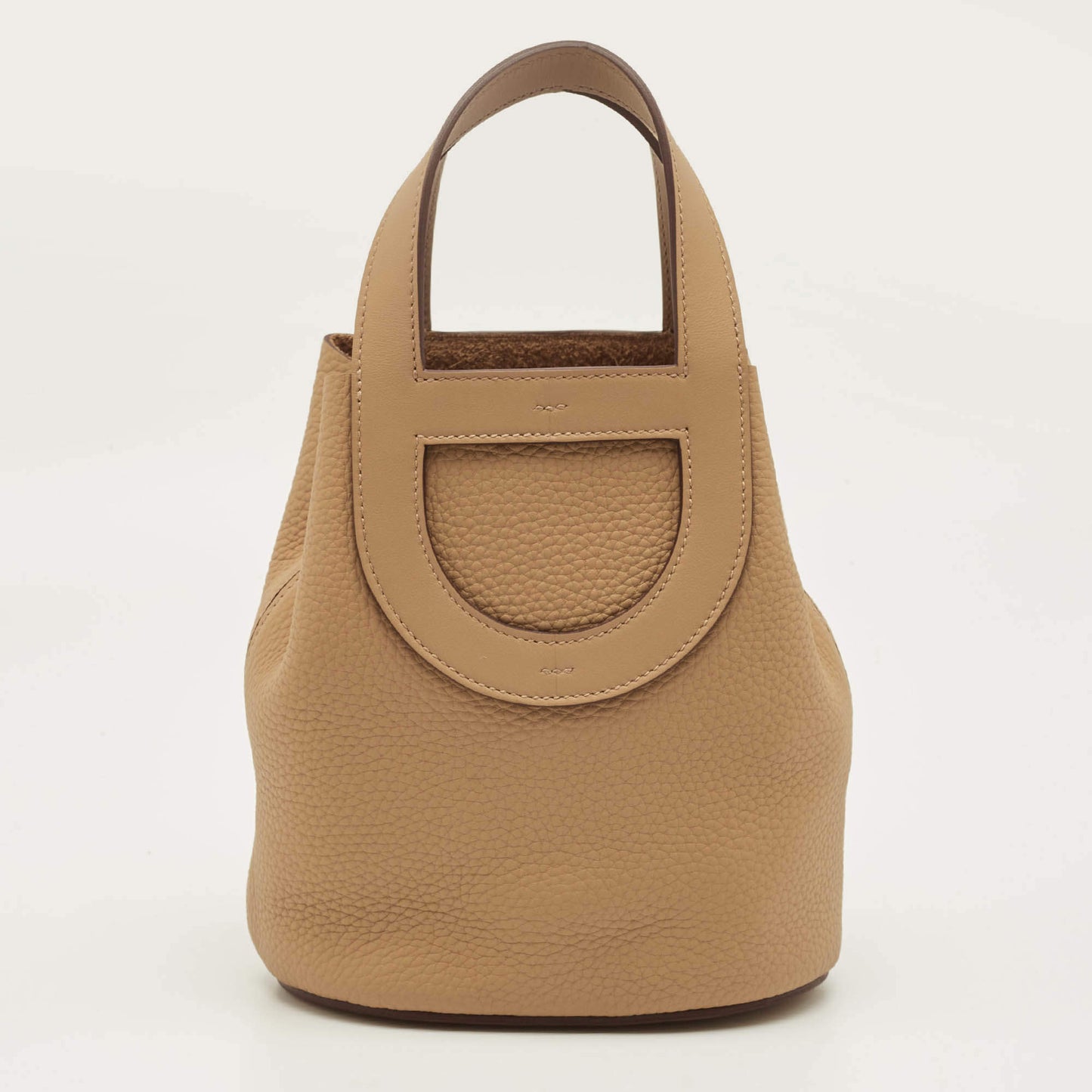 Hermès In The Loop 18 Çanta – Biscuit Taurillon Clemence & Swift Deri - PRE LOVED